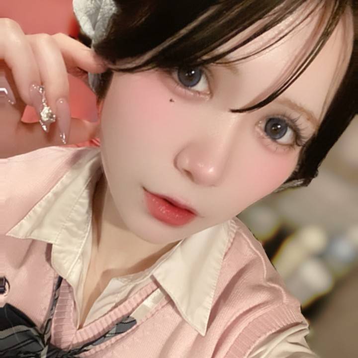 制服姿😘
