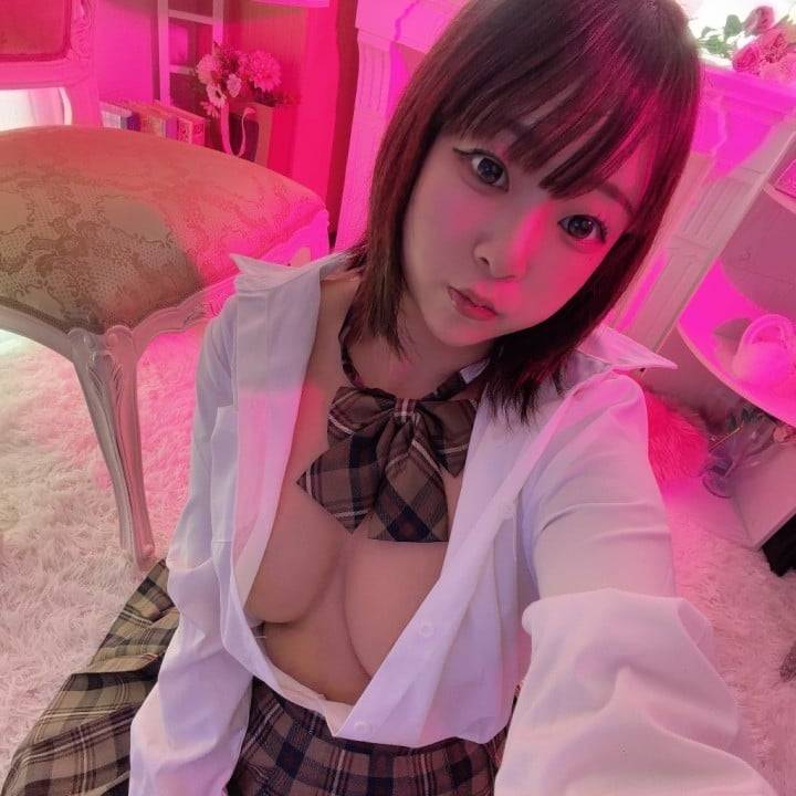 見ちゃダメ…///