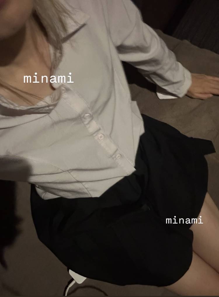 (  . .)"