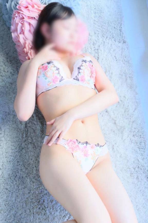 ねむねむ彼女の朝☁️