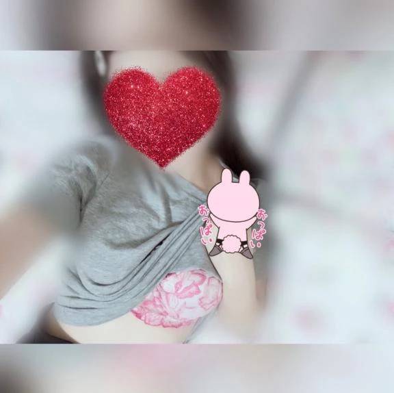 ‎🤍朝から🍼