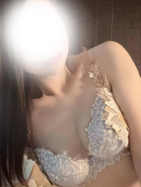 強引にされたいよね♡♡