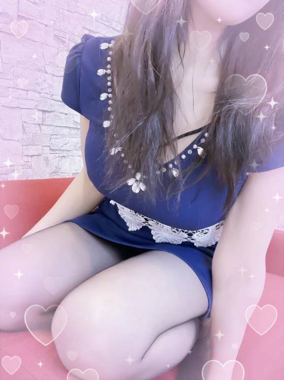 痴女も充電が必要😍