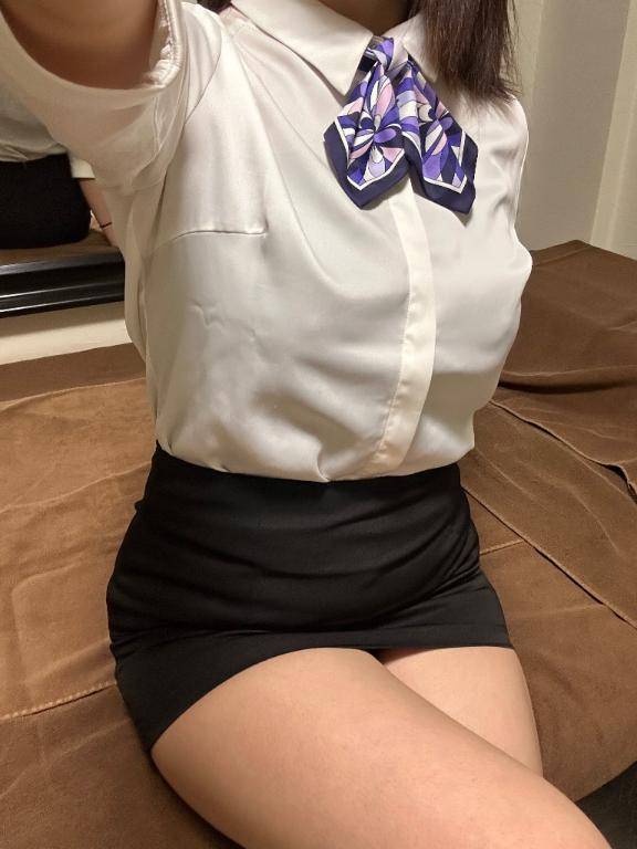 しゅっ( ∩'-'⊂ )ｼｭｯ