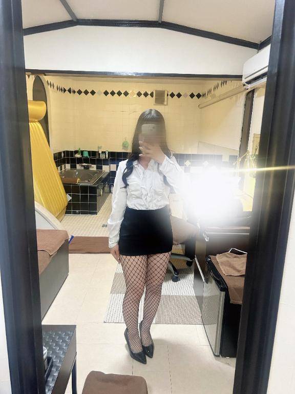 上村もな(下関 スタイリッシュ秘書)