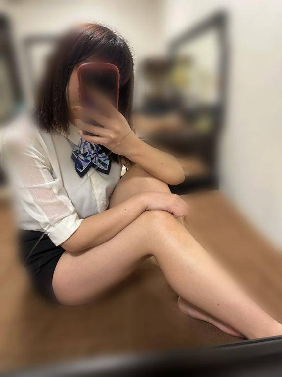 しゅ( ∩'-'⊂ )ｼｭｯ?