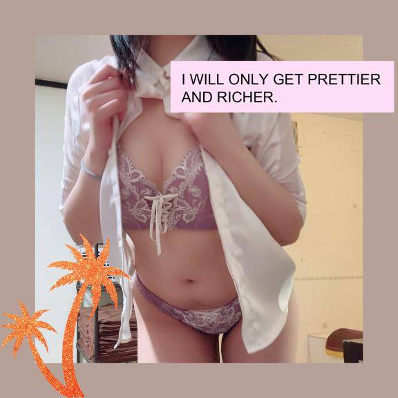 巫女コスの社長様?