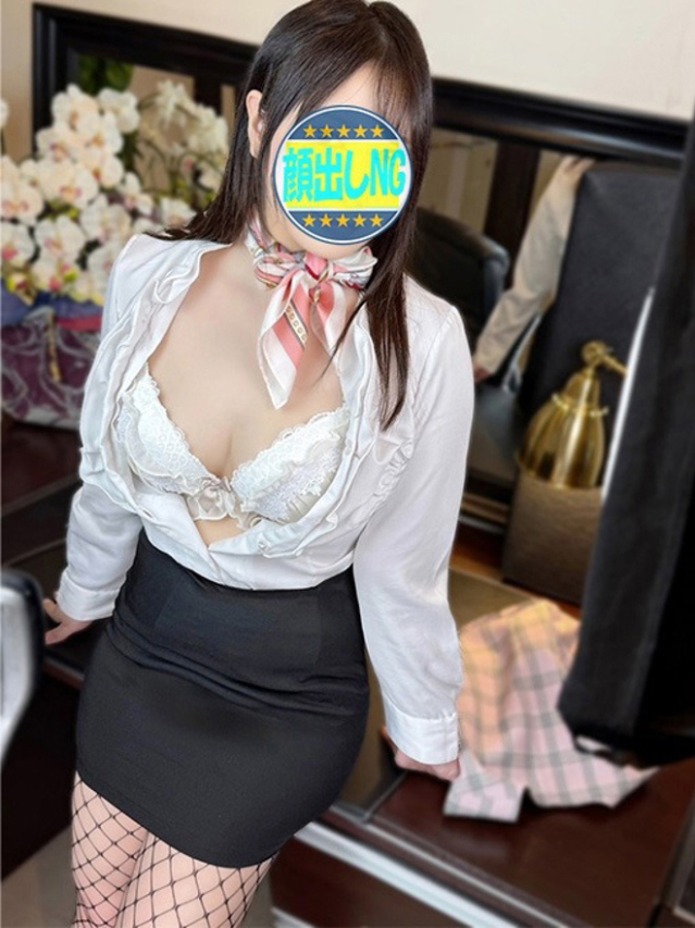 黒澤　かなん（下関　スタイリッシュ秘書）