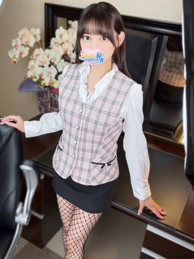 浜辺 すみれ(今をトキめく20代・30代 インスパイア&スタイリッシュ秘書)