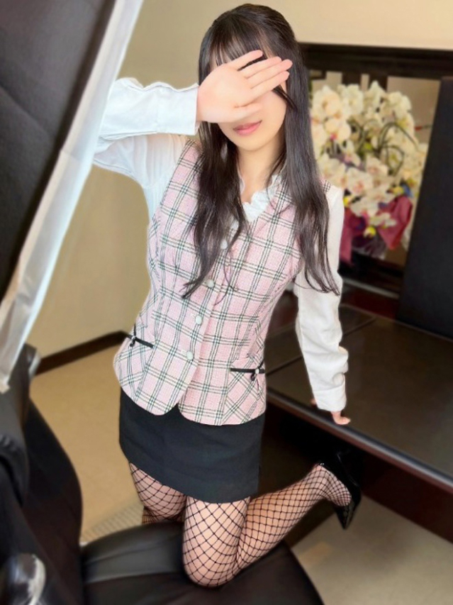 綾瀬　るな（今をトキめく20代・30代 インスパイア＆スタイリッシュ秘書）