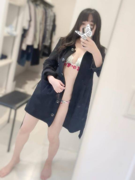 こんなお姉さんが街にいたら……??