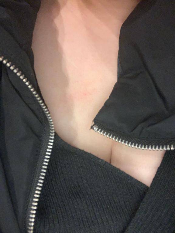 今向かってます！