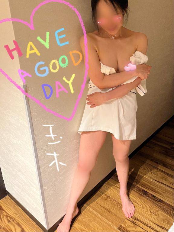 明日は出勤です♪