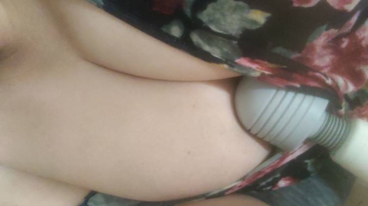 待機中です。沢山イチャイチャ