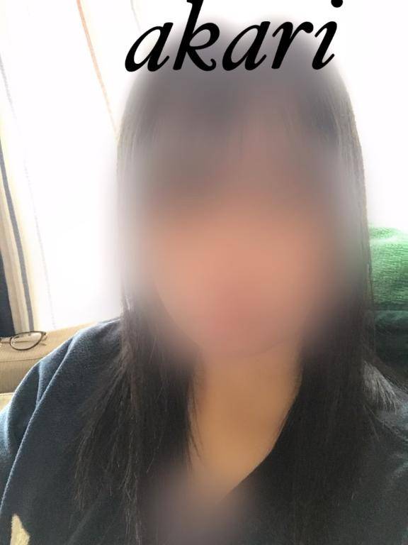 あかりの部屋へ……