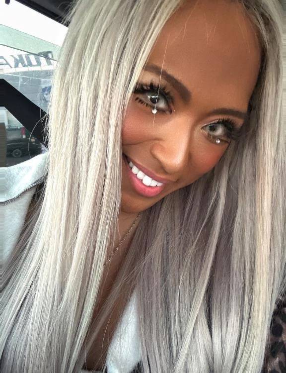 あたし👱🏿‍♀️🎀