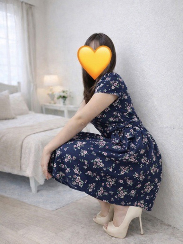 【美人妻】めぐ(いちゃいちゃパラダイス)