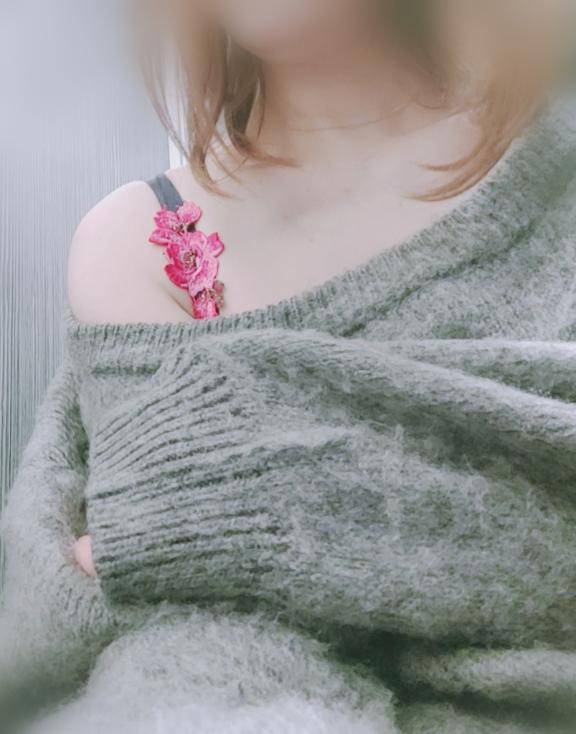 ☆本日(月)　出勤しますね☆