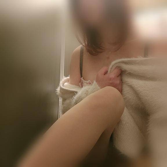 ★本日(日)　出勤します～★