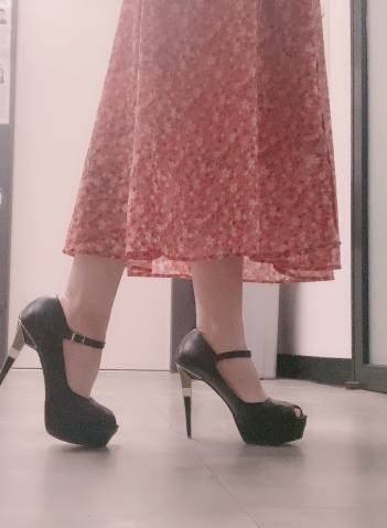 向かいます。