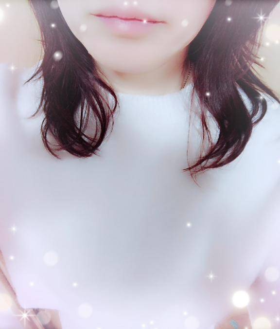 ニットの下は…？