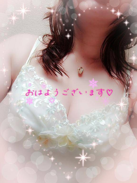 黒スーツの色気?