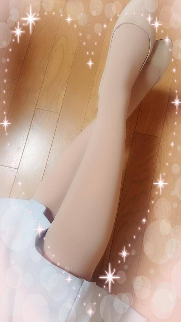 なでたくなる脚?