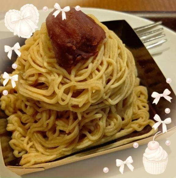 生クリーム舐め合いっこ