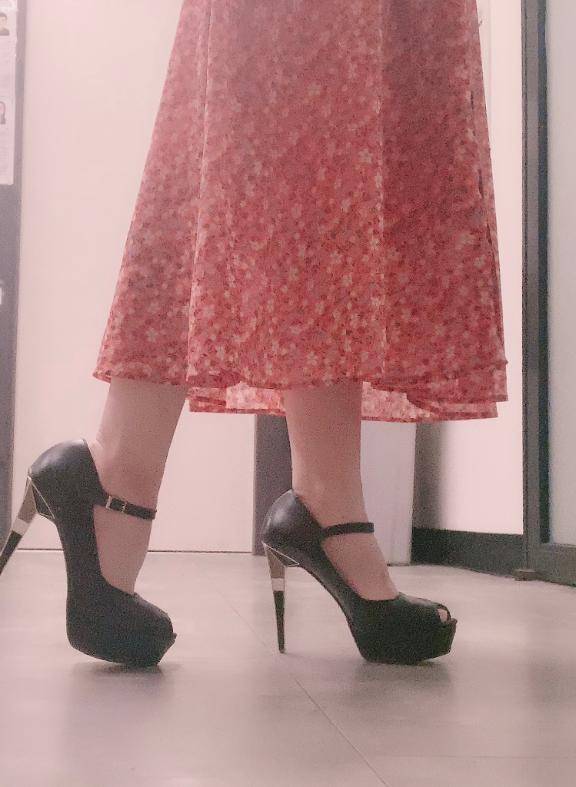 向かいます。