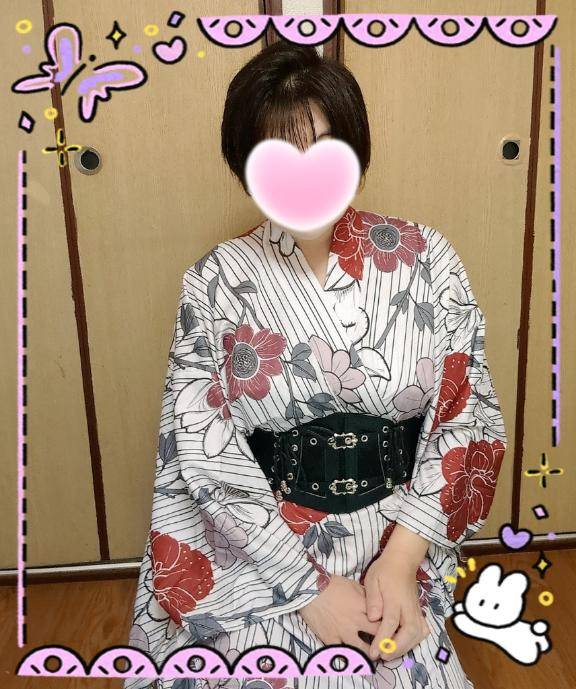 あいこ《バイブを前の穴に…》