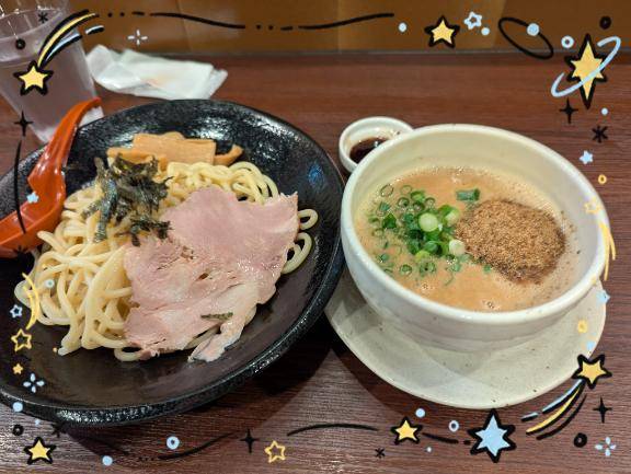 ラーメン♪つけ麺♪ぼくイケメン(^^)