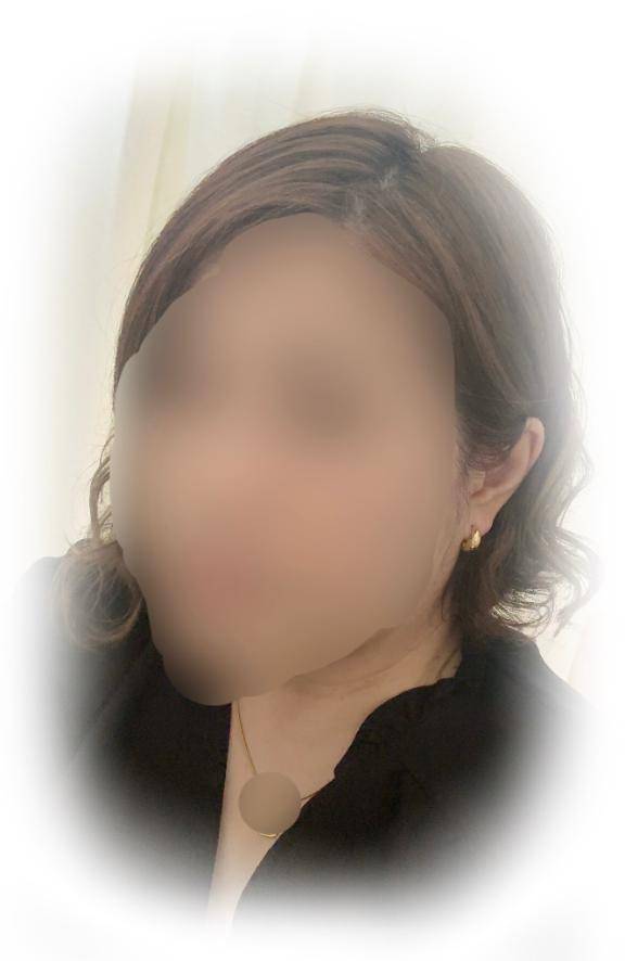 りょう《気品溢れる長身人妻》