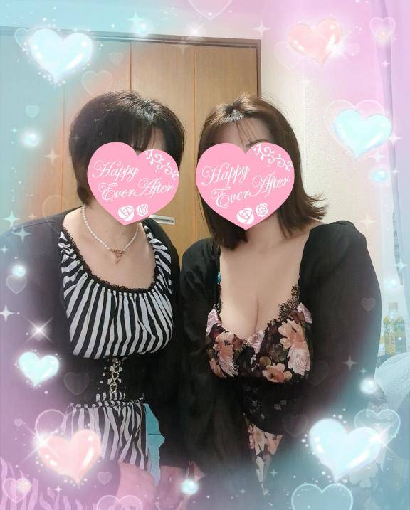 あいこ《バイブを前の穴に…》