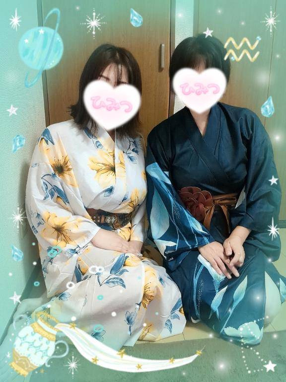あいこ《バイブを前の穴に…》