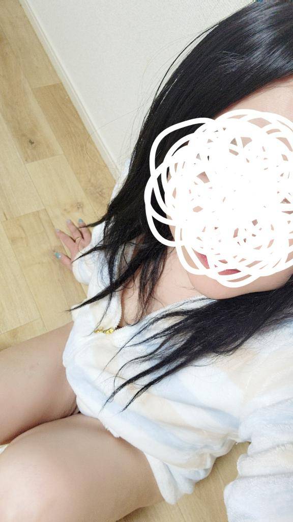 ゆら《ポワポワ系お姉さん》