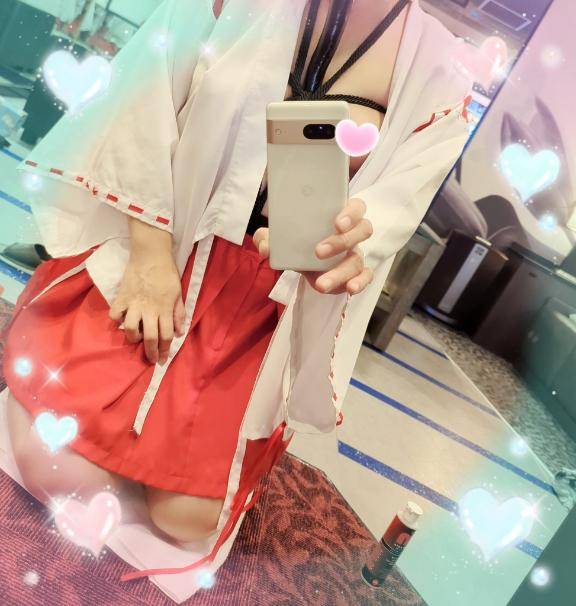 あいこ《バイブを前の穴に…》