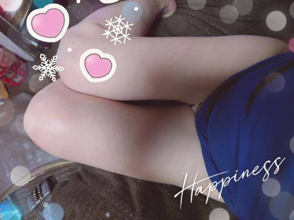 今、居ますー。。ムラムラ～。