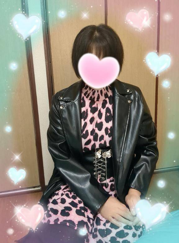 あいこ《バイブを前の穴に…》