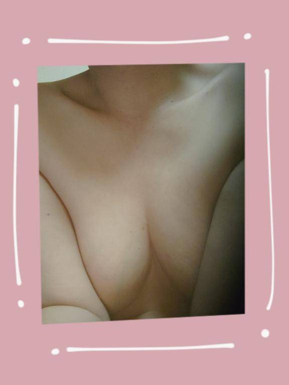 ゆき《細身の熟女枠》