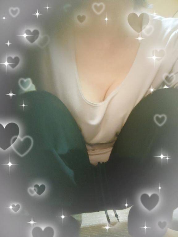 ゆき《細身の熟女枠》