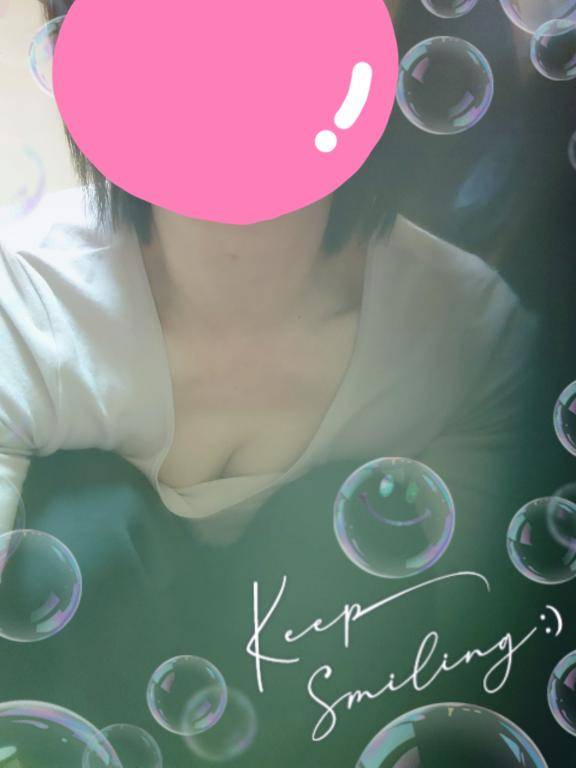 ゆき《細身の熟女枠》