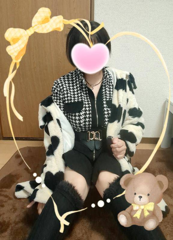 あいこ《バイブを前の穴に…》