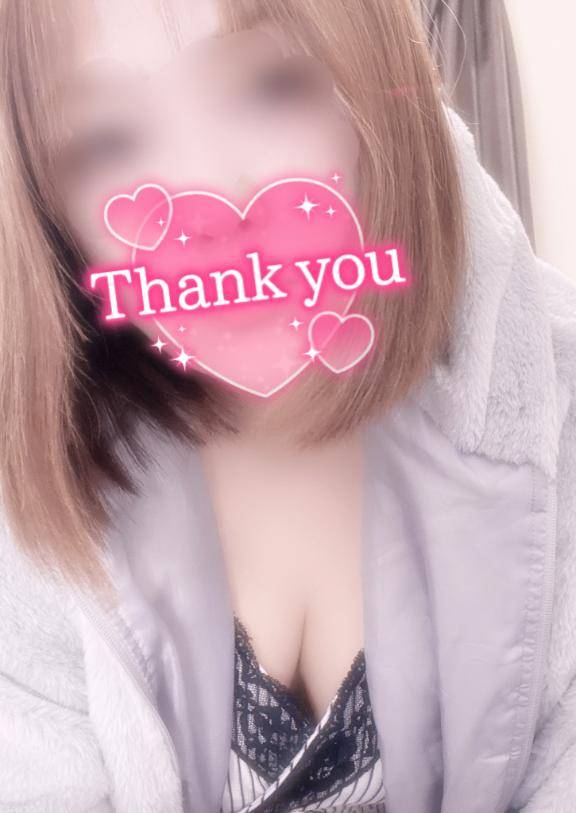 いつき《パイパンどM熟女》