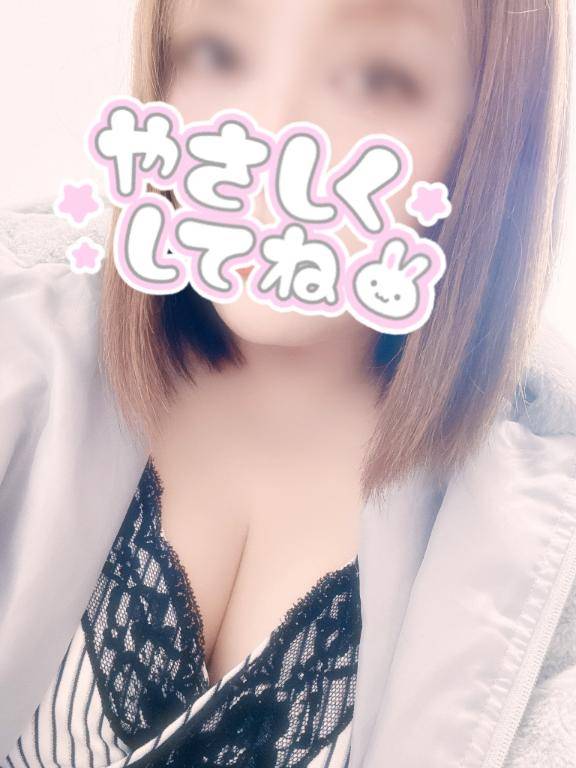 いつき《パイパンどM熟女》