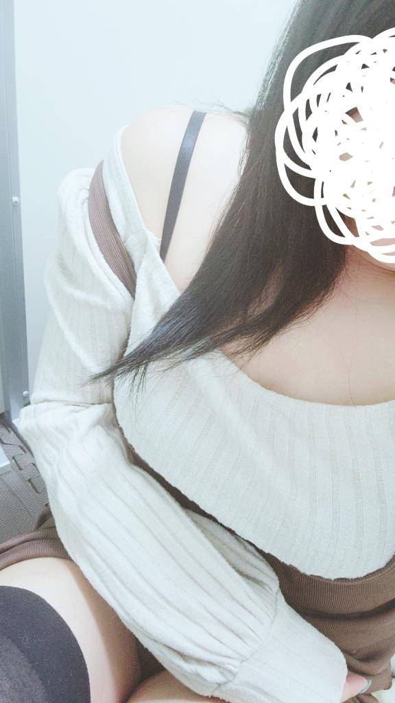 ゆら《ポワポワ系お姉さん》