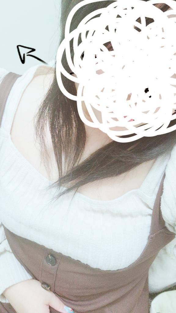 ゆら《ポワポワ系お姉さん》