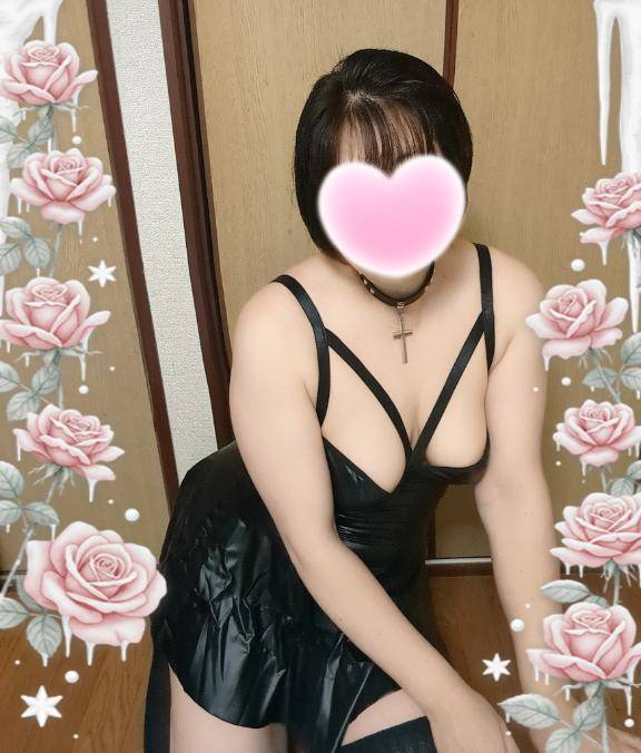 あいこ《バイブを前の穴に…》