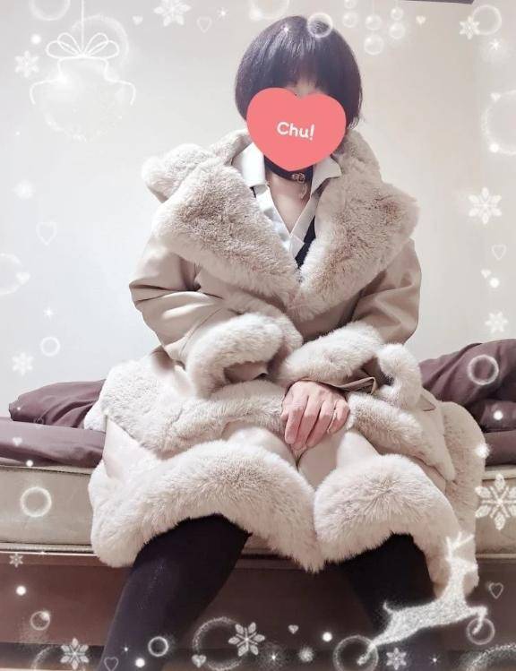 あいこ《バイブを前の穴に…》