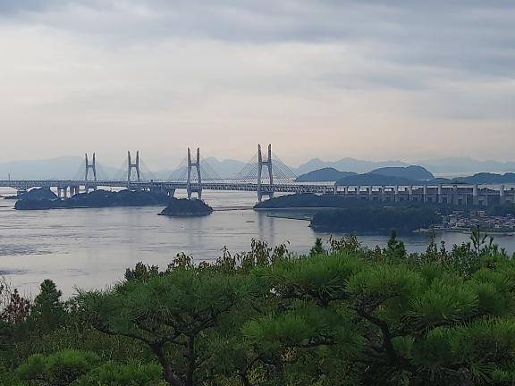 ゆき《細身の熟女枠》