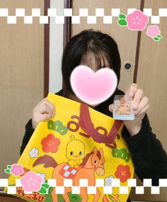 あいこ《バイブを前の穴に…》